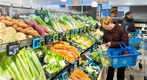 Albert Heijn: boodschappen doen bij de grootste supermarkt.